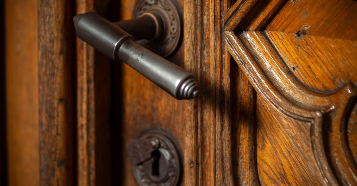 front door lock key — Fayette County Locksmith