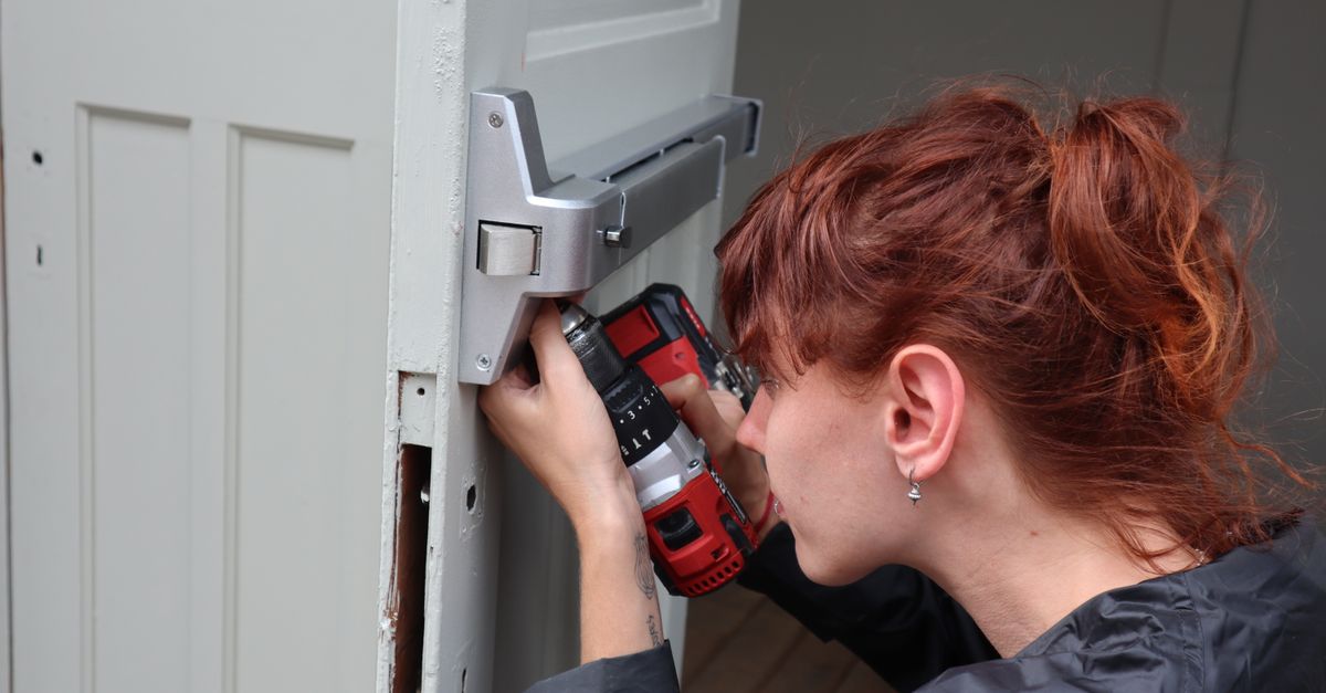 locksmith service technician — Fayette County Locksmith